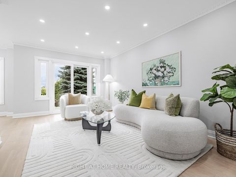 Photo 1 at 43 farmstead Road, Rouge Woods, Richmond Hill