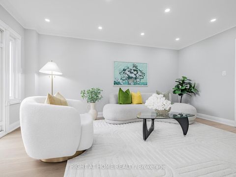 Photo 2 at 43 farmstead Road, Rouge Woods, Richmond Hill