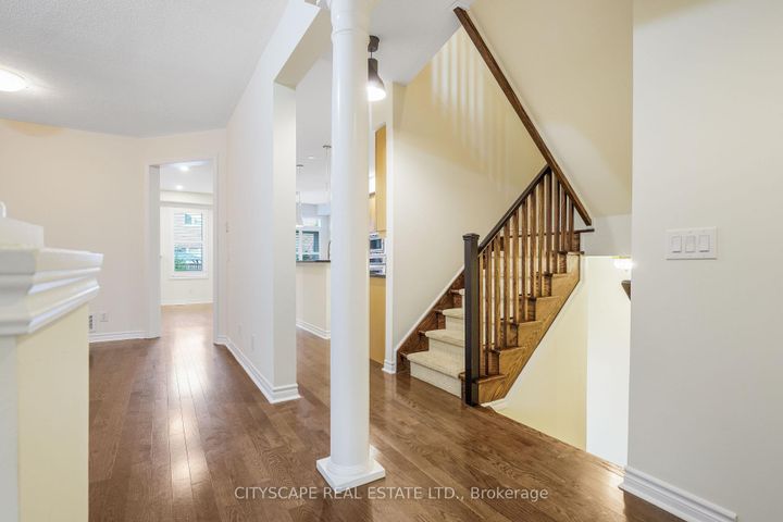 Photo 4 at 5515 Challenger Drive, Churchill Meadows, Mississauga