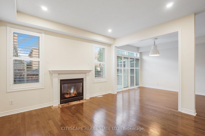 Photo 8 at 5515 Challenger Drive, Churchill Meadows, Mississauga