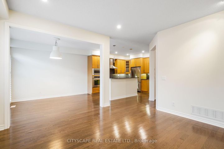 Photo 9 at 5515 Challenger Drive, Churchill Meadows, Mississauga