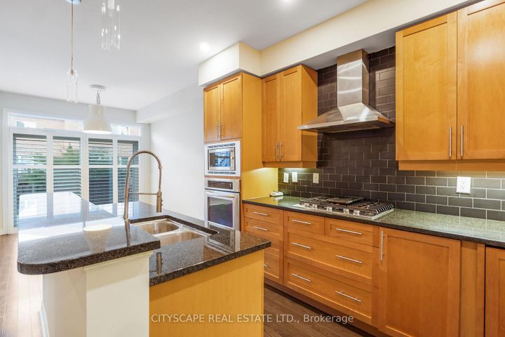Photo 12 at 5515 Challenger Drive, Churchill Meadows, Mississauga