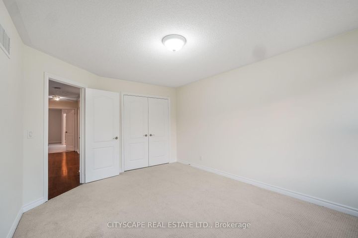 Photo 17 at 5515 Challenger Drive, Churchill Meadows, Mississauga