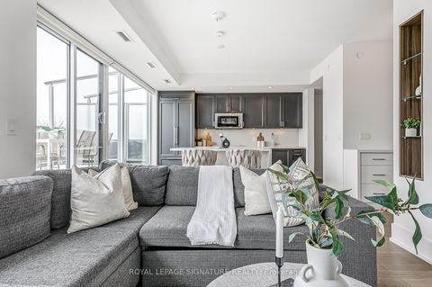 Photo 13 at 853 - 25 Adra Grado Way, Bayview Village, Toronto