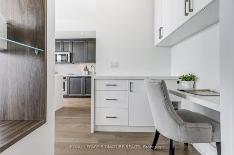 Photo 15 at 853 - 25 Adra Grado Way, Bayview Village, Toronto