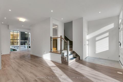 Photo 5 at 9 Gloucester Street, Yonge Corridor, Toronto