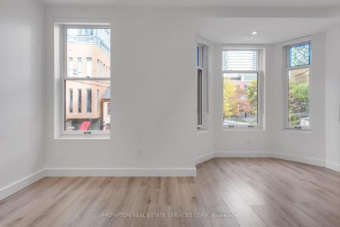 Photo 17 at 9 Gloucester Street, Yonge Corridor, Toronto