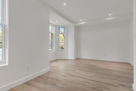 Photo 18 at 9 Gloucester Street, Yonge Corridor, Toronto