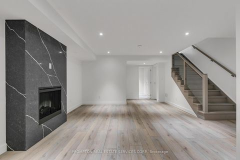Photo 39 at 9 Gloucester Street, Yonge Corridor, Toronto