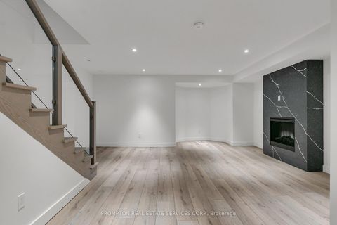 Photo 40 at 9 Gloucester Street, Yonge Corridor, Toronto