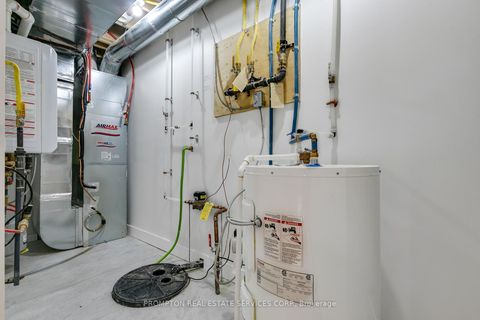 Photo 44 at 9 Gloucester Street, Yonge Corridor, Toronto