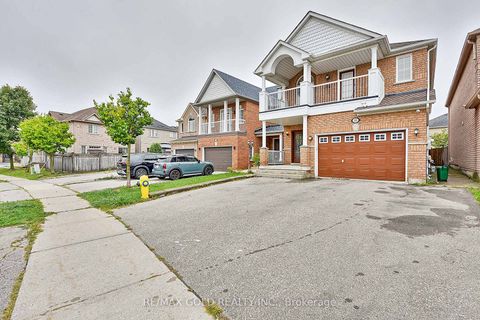 Photo 1 at 215 Bachman Drive, Maple, Vaughan