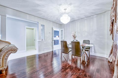 Photo 6 at 215 Bachman Drive, Maple, Vaughan