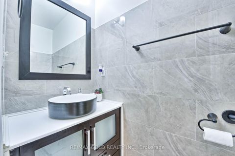 Photo 8 at 215 Bachman Drive, Maple, Vaughan