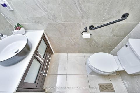 Photo 9 at 215 Bachman Drive, Maple, Vaughan
