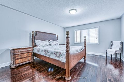 Photo 19 at 215 Bachman Drive, Maple, Vaughan