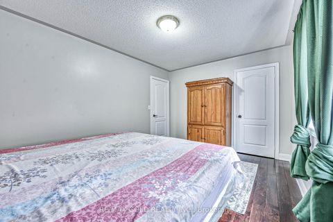 Photo 32 at 215 Bachman Drive, Maple, Vaughan