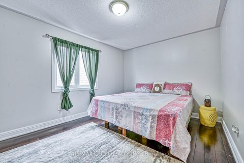 Photo 33 at 215 Bachman Drive, Maple, Vaughan