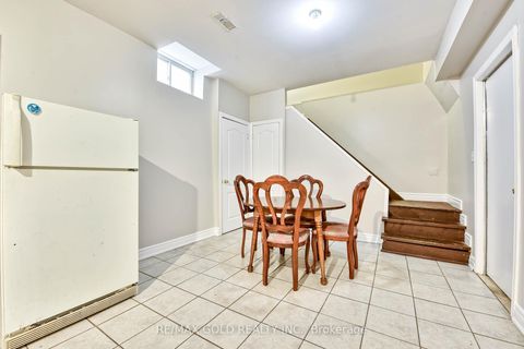 Photo 37 at 215 Bachman Drive, Maple, Vaughan