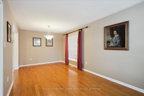 Photo 7 at 2476 Bracken Drive, WM Westmount, Oakville