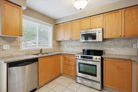 Photo 15 at 2476 Bracken Drive, WM Westmount, Oakville