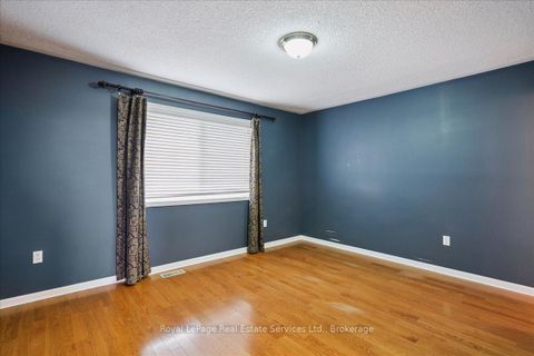 Photo 33 at 2476 Bracken Drive, WM Westmount, Oakville