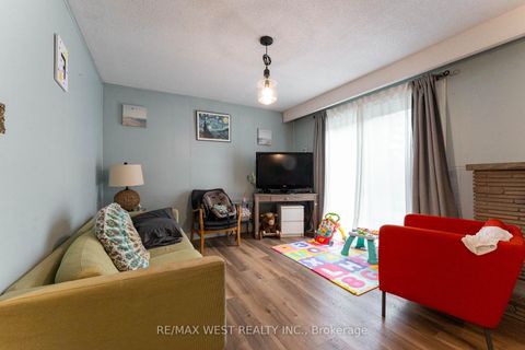Photo 30 at 330 Pellatt Avenue, Pelmo Park W4, Toronto