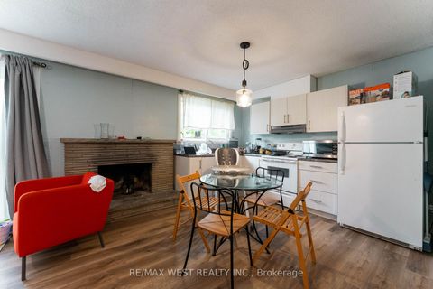 Photo 31 at 330 Pellatt Avenue, Pelmo Park W4, Toronto