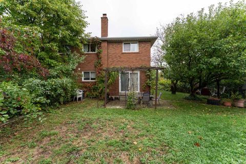 Photo 45 at 330 Pellatt Avenue, Pelmo Park W4, Toronto