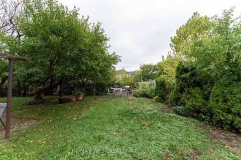 Photo 47 at 330 Pellatt Avenue, Pelmo Park W4, Toronto