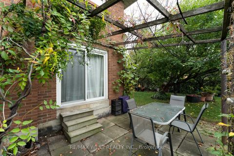 Photo 48 at 330 Pellatt Avenue, Pelmo Park W4, Toronto