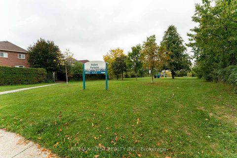 Photo 49 at 330 Pellatt Avenue, Pelmo Park W4, Toronto