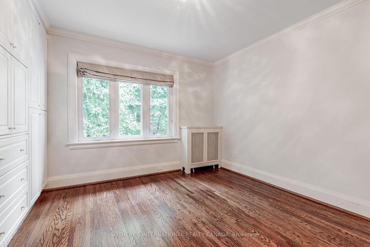 Photo 24 at 421 St Clair Avenue E, Moore Park, Toronto