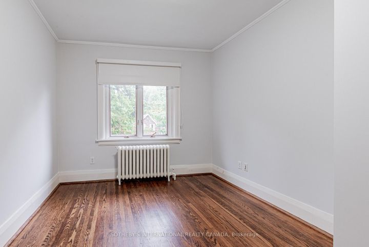 Photo 26 at 421 St Clair Avenue E, Moore Park, Toronto