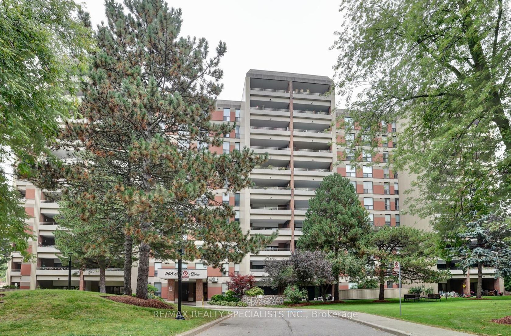 203 - 965 Inverhouse Drive, Clarkson, Mississauga 