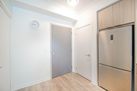 Photo 11 at 411 - 38 Forest Manor Road, Henry Farm, Toronto