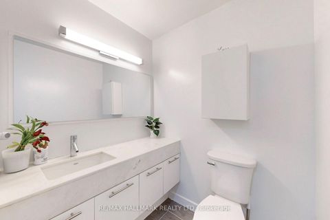 Photo 14 at 818 - 21 Nelson Street, Waterfront Communities C1, Toronto