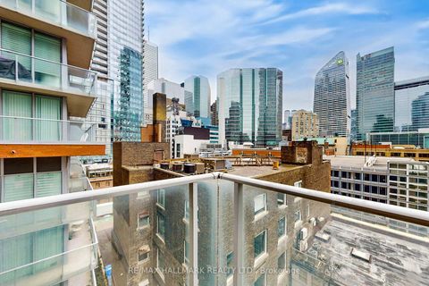 Photo 26 at 818 - 21 Nelson Street, Waterfront Communities C1, Toronto