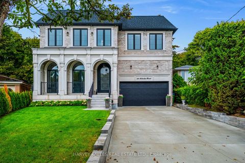 Photo 2 at 150 Holcolm Road, Willowdale West, Toronto