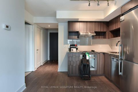 Photo 9 at 901 - 7 Mabelle Avenue, City Centre West, Toronto