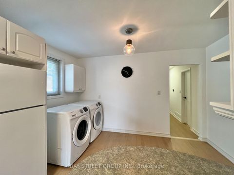 Photo 10 at 728 Sunnypoint Drive, Leslie Valley, Newmarket