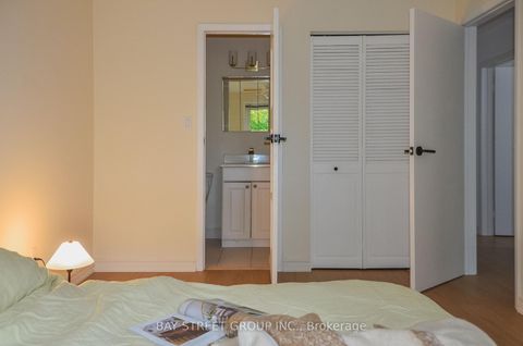 Photo 22 at 728 Sunnypoint Drive, Leslie Valley, Newmarket