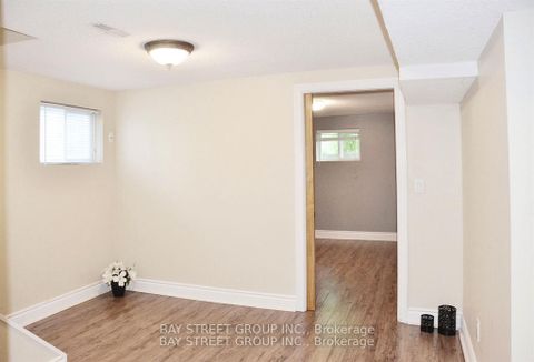 Photo 26 at 728 Sunnypoint Drive, Leslie Valley, Newmarket