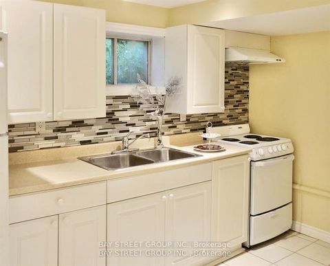 Photo 32 at 728 Sunnypoint Drive, Leslie Valley, Newmarket