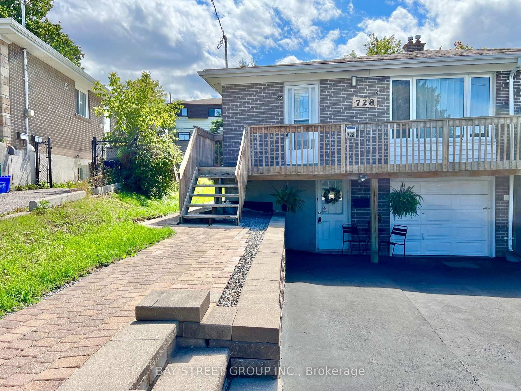 728 Sunnypoint Drive, Leslie Valley, Newmarket photo 3