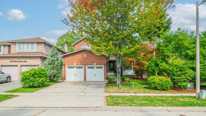Photo 1 at 2164 Winding Woods Drive, RO River Oaks, Oakville