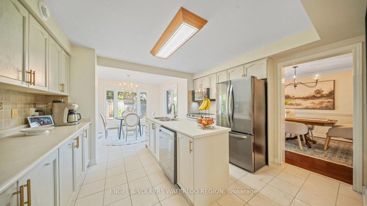 Photo 13 at 2164 Winding Woods Drive, RO River Oaks, Oakville