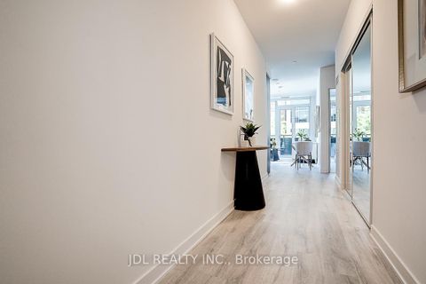 Photo 1 at 202 SE - 60 Princess Street, Waterfront Communities C8, Toronto