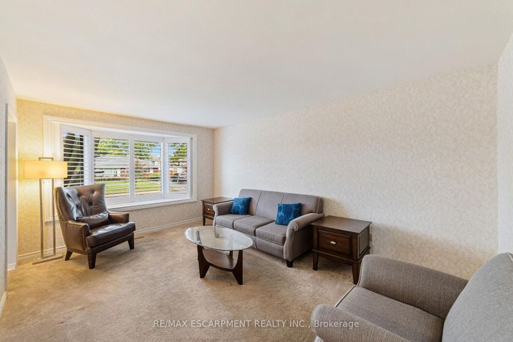 Photo 5 at 111 BOSTON Crescent, Berrisfield, Hamilton