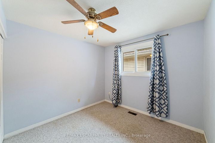 Photo 12 at 111 BOSTON Crescent, Berrisfield, Hamilton